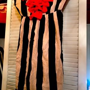 Cute boutique dress nwot size small $$